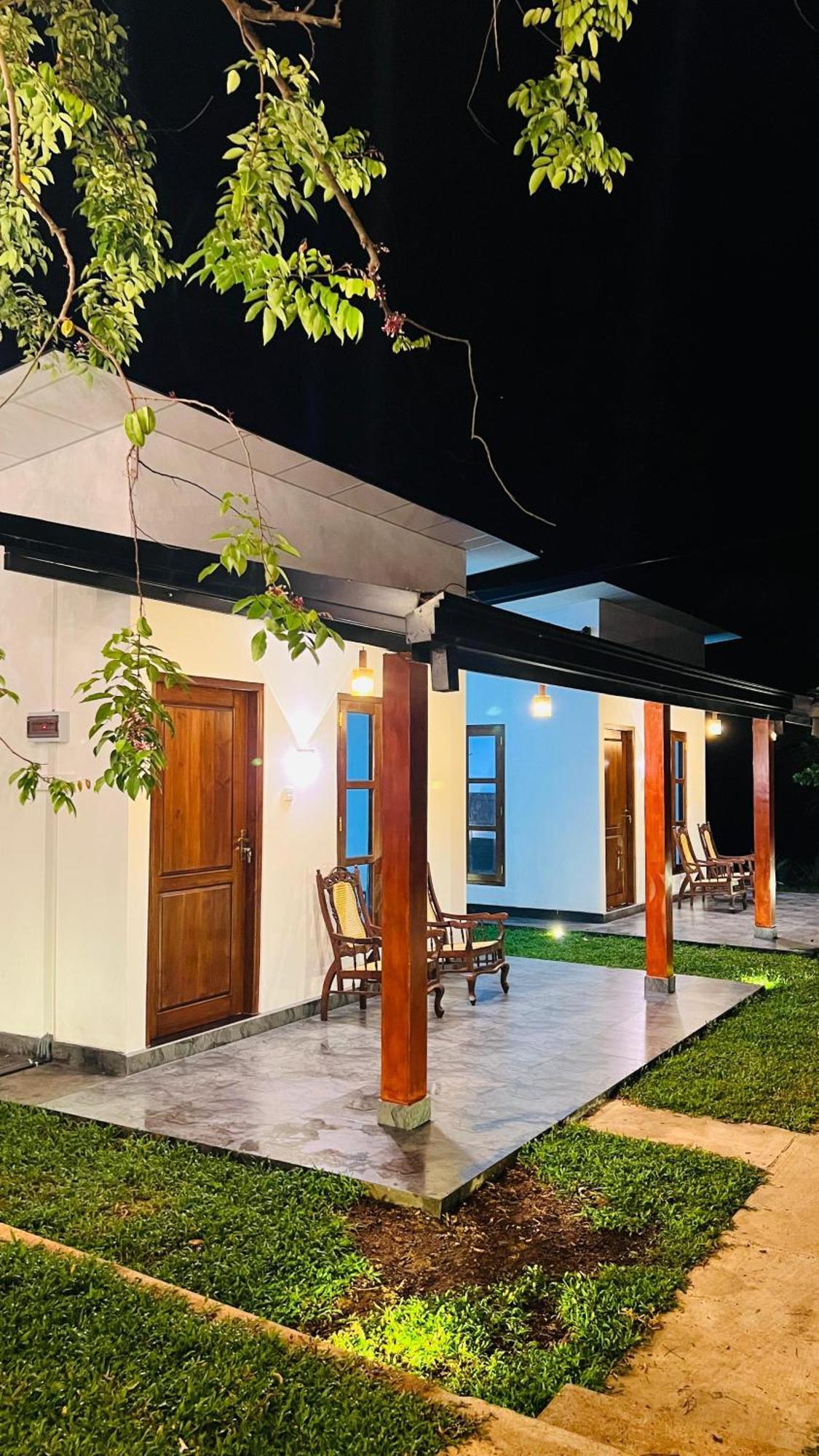 Udawalawa Safari Resort اوداوالاوي المظهر الخارجي الصورة