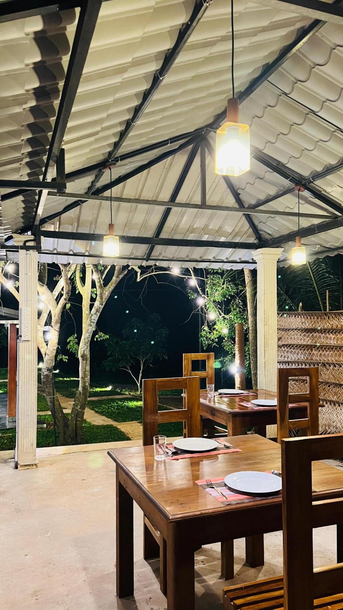 Udawalawa Safari Resort اوداوالاوي المظهر الخارجي الصورة